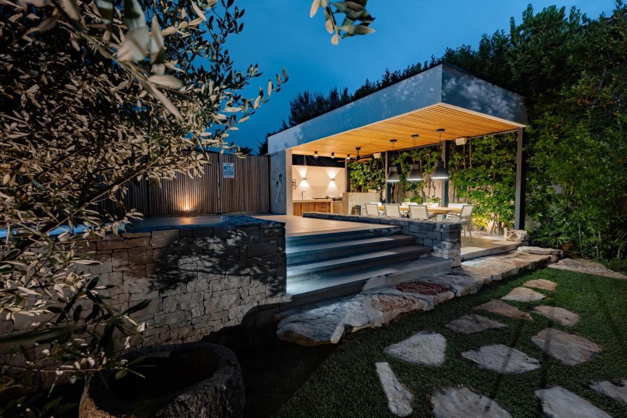 Residence Pecek Новиград Экстерьер фото